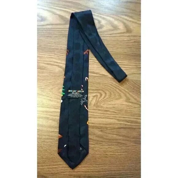 1996 Looney Tunes Christmas Tree Holiday Necktie, Vintage Cartoon Tie - Picture 7 of 9